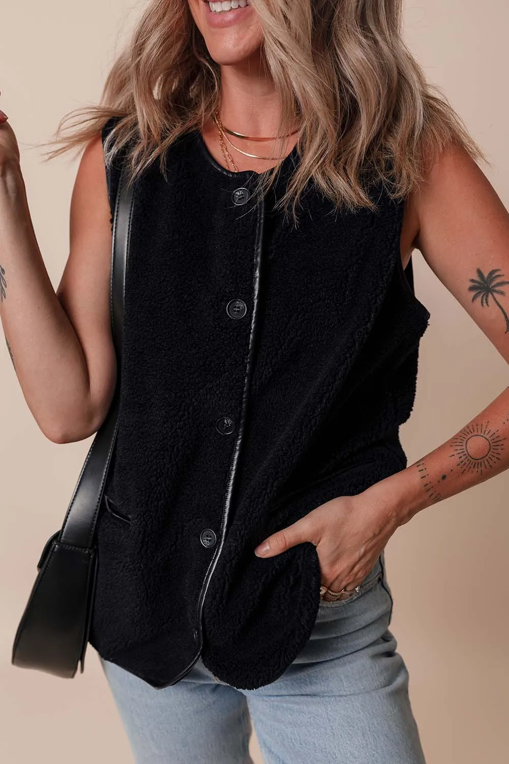 Black Leather Contrast Side Pockets Buttoned Fleece Vest