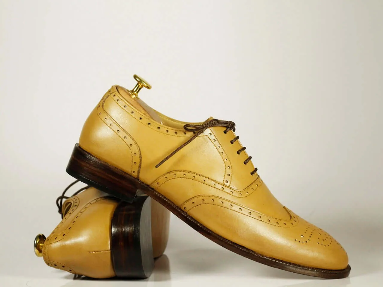 Handmade Men's Sand Color Wing Tip Brogue Leather Lace Up Shoes, Men Designer Dress Formal Shoes