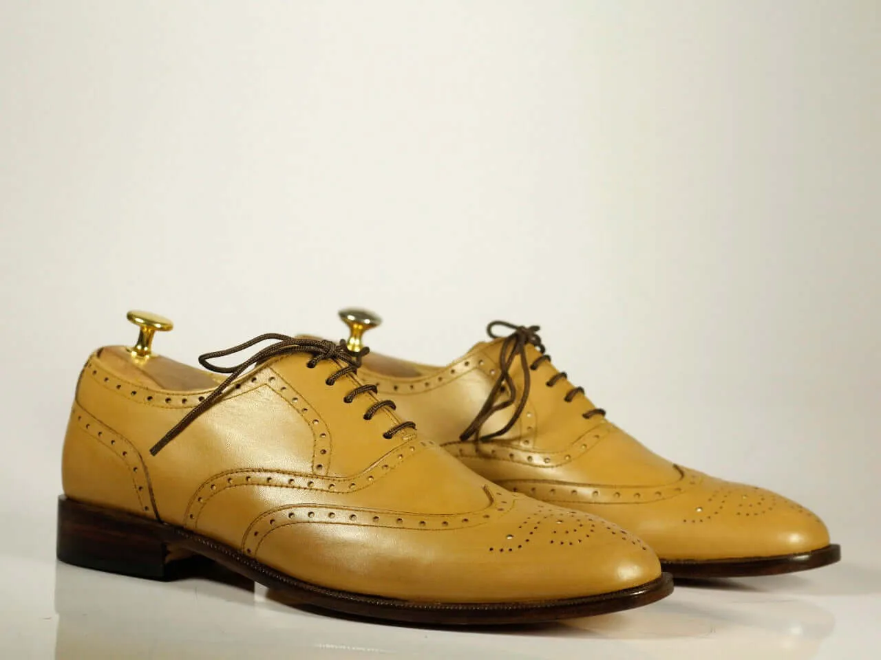 Handmade Men's Sand Color Wing Tip Brogue Leather Lace Up Shoes, Men Designer Dress Formal Shoes