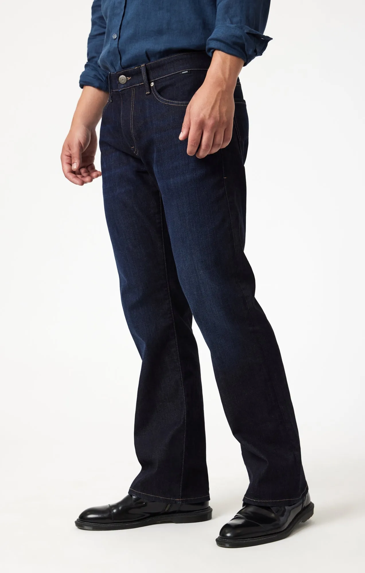 JOSH BOOTCUT IN RINSE BRUSHED WILLIAMSBURG