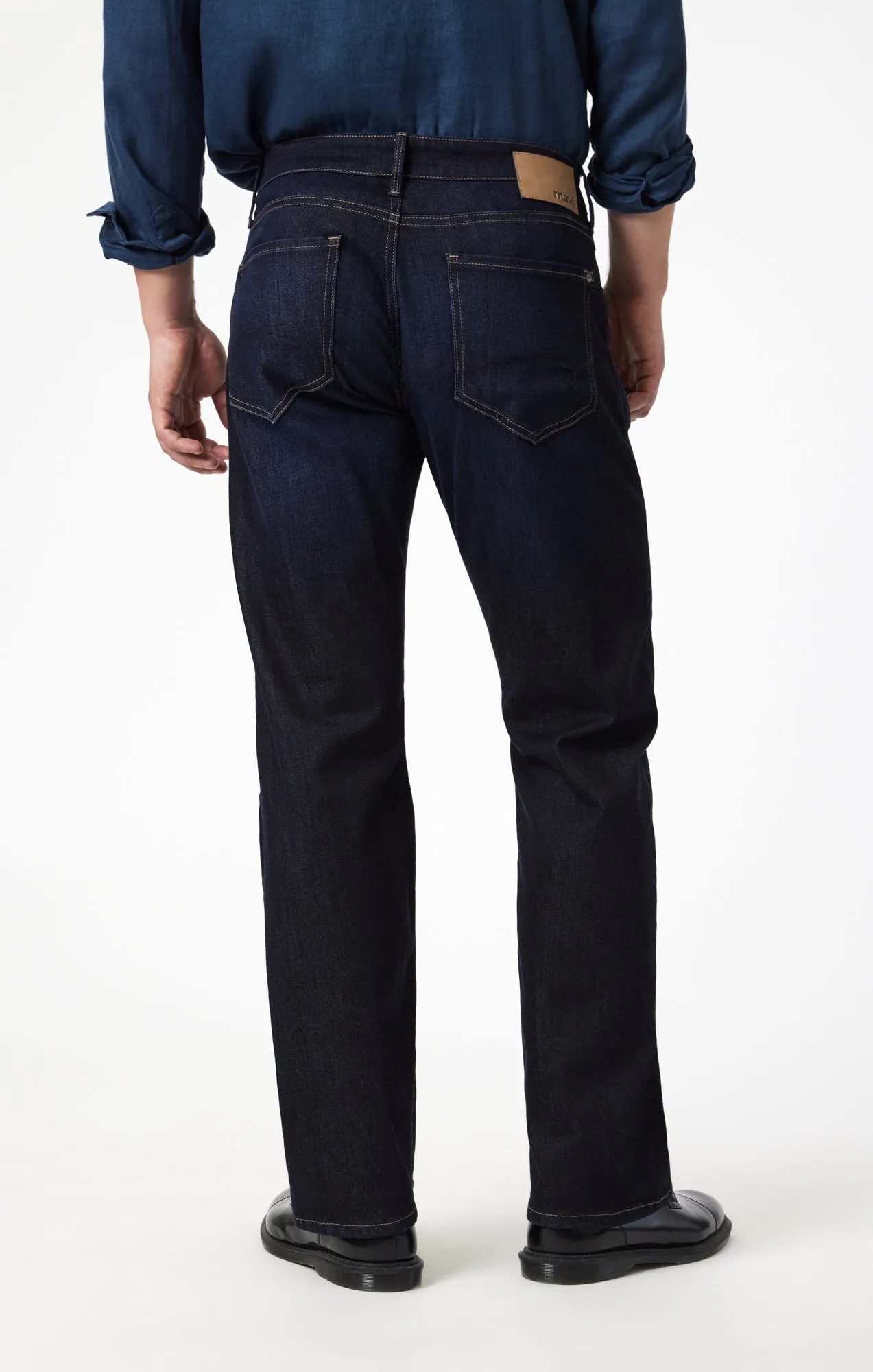 JOSH BOOTCUT IN RINSE BRUSHED WILLIAMSBURG