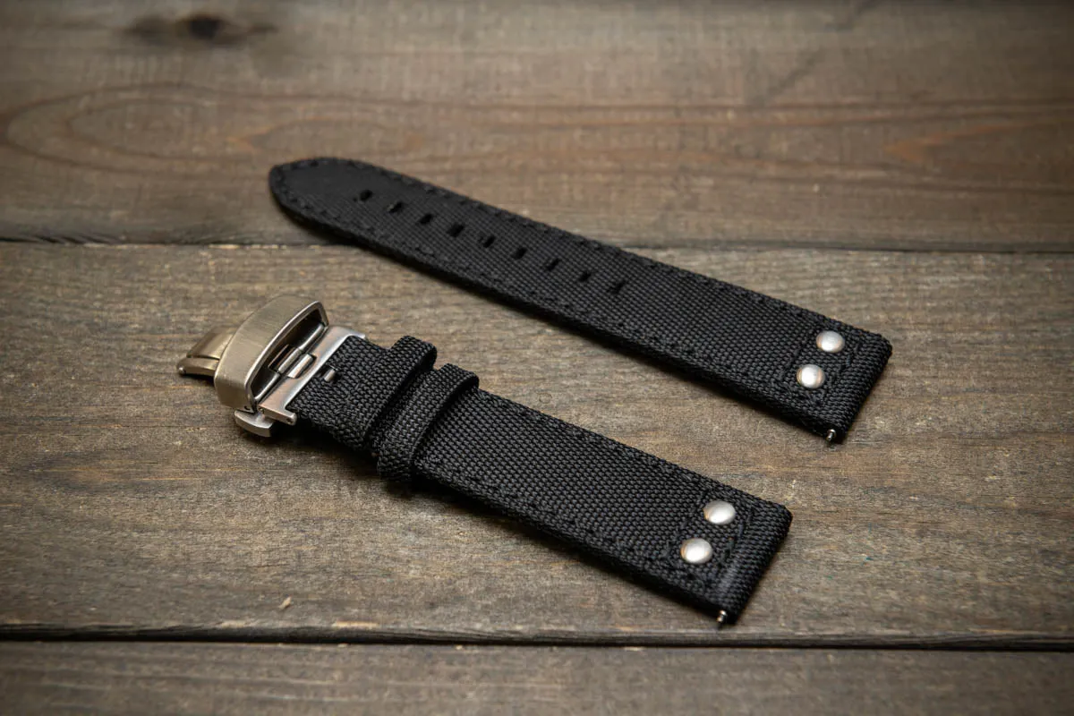 Sailcloth, Cordura military grade watch strap, Quick-release spring bars are installed, lined with Lorica eco-leather by FinWacthStraps. Deployment clasp installed.